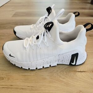 Nike White and Black Running Shoes